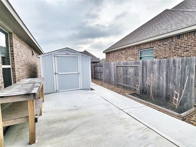 Building Photo - 2316 Vineyard Terrace Ln