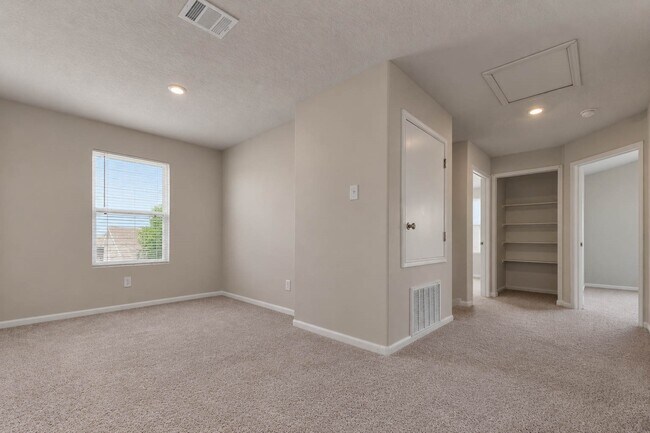 Building Photo - 68 Rd 51026