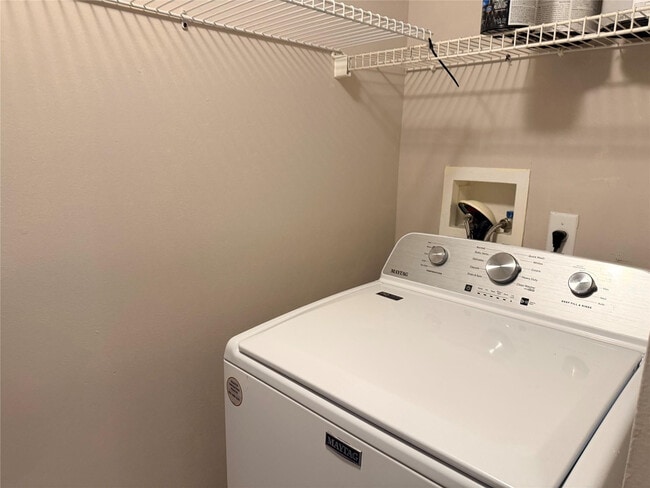 Building Photo - 5025 Wiles Rd