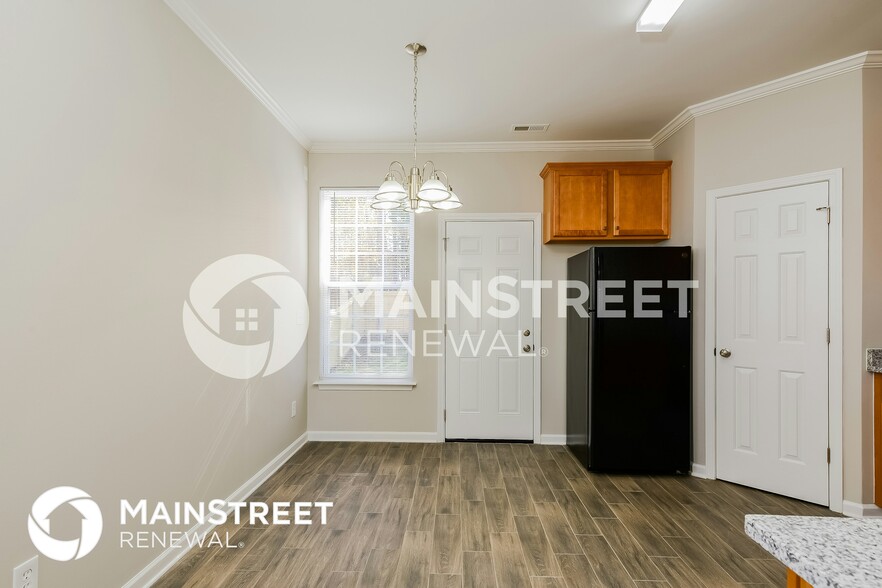 Building Photo - 5432 Sky Hill Dr