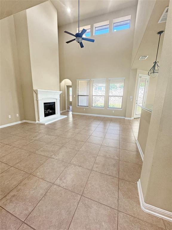 Building Photo - 14312 Senia Bend