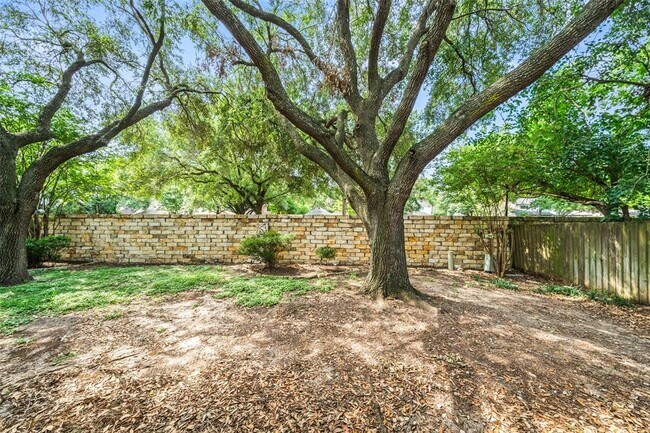 Building Photo - 10207 Trailblazer Ln