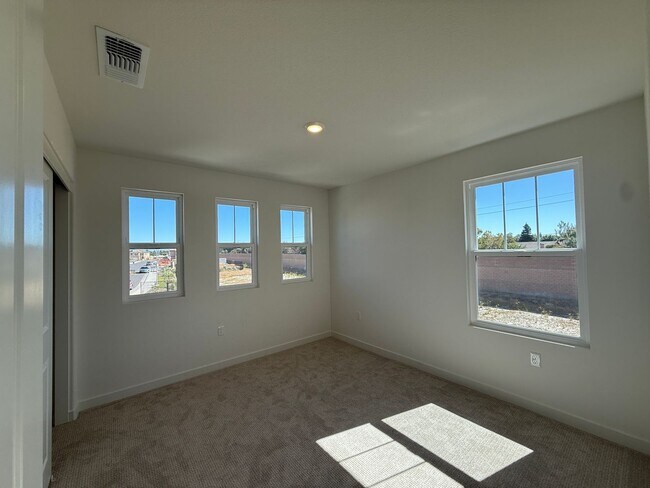 Building Photo - New Build with Large Backyard