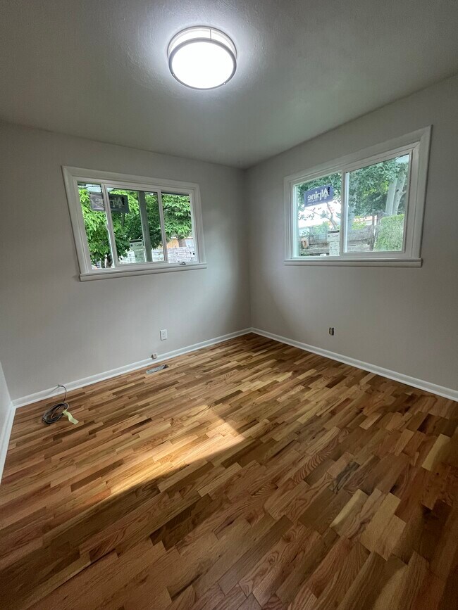 Bedroom - 1137 Tedford St SE