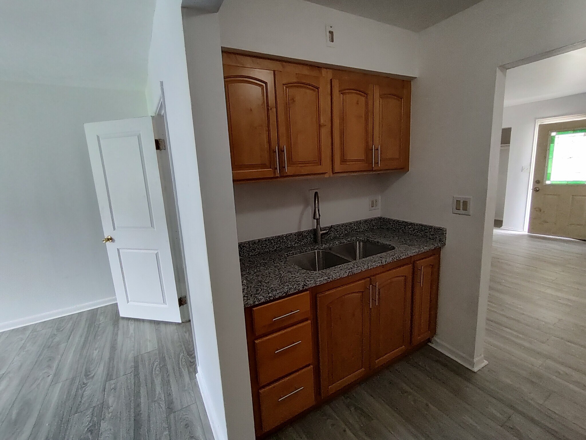 Building Photo - 161 N Ohio St