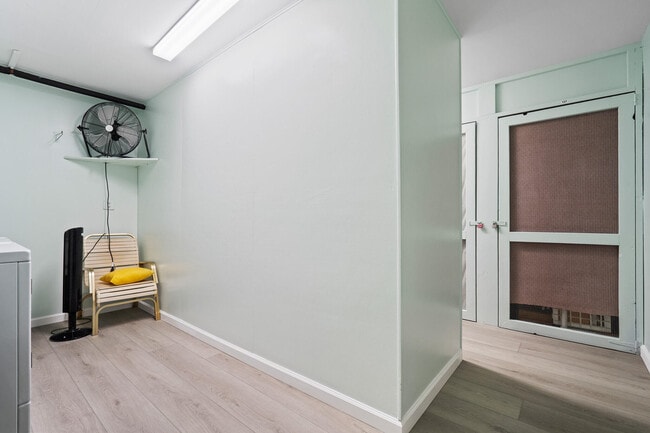 Building Photo - 250 NE 20th St