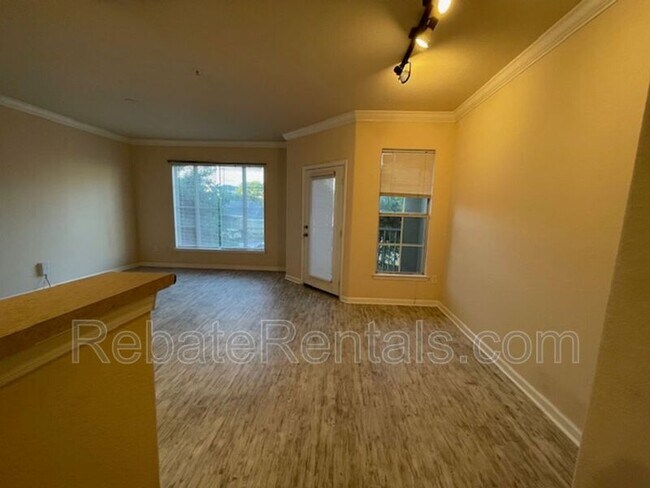 Building Photo - 8290 Gate Pkwy W