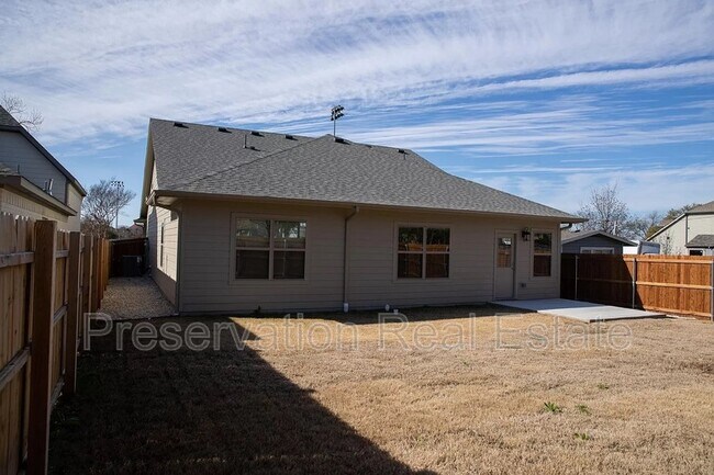 Building Photo - 2925 Gordon Ave