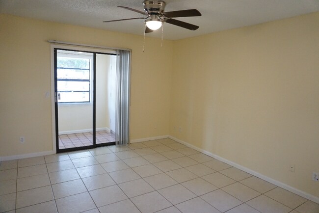 Building Photo - 8745 Satalite Terrace