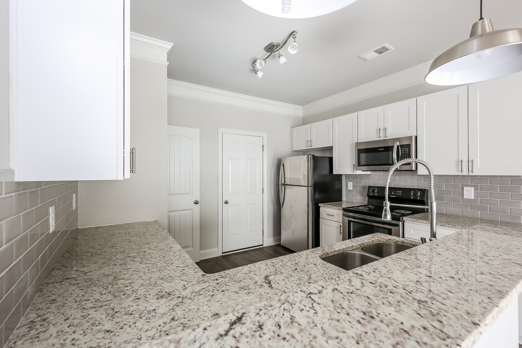 Building Photo - 243 Riley Cir