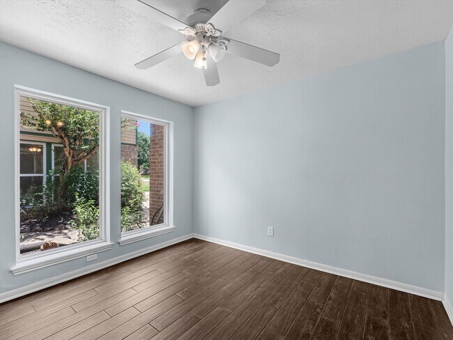 Building Photo - 9006 Donys Dr