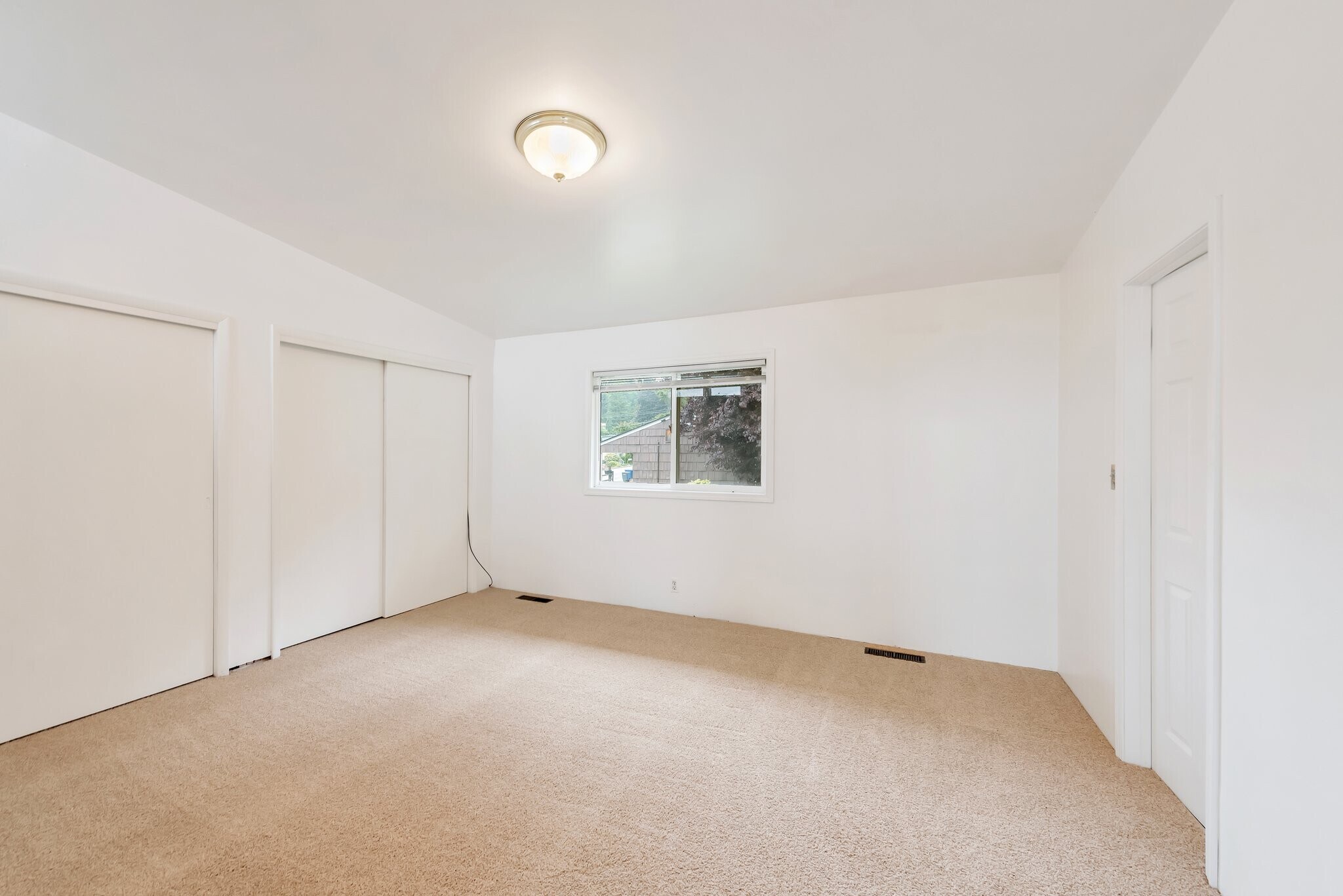 Building Photo - 5134 S 170th St