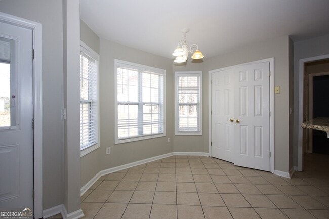 Building Photo - 585 Chapel Walk Ln SE