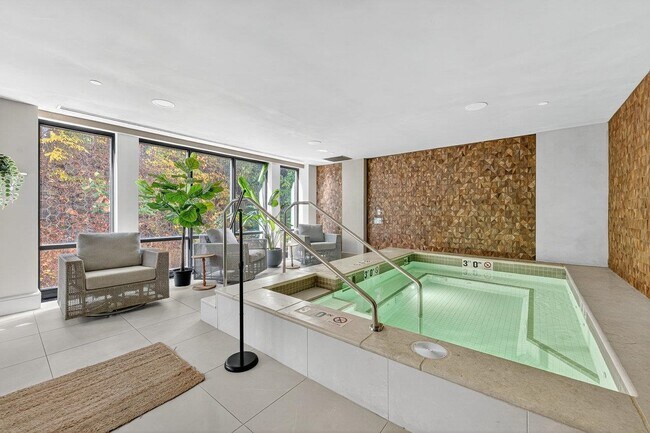 Building Photo - 8701 Churchill Rd