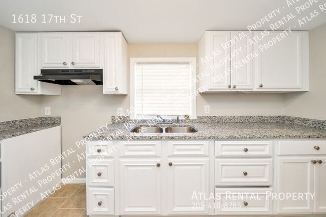 Building Photo - 1618 17th St