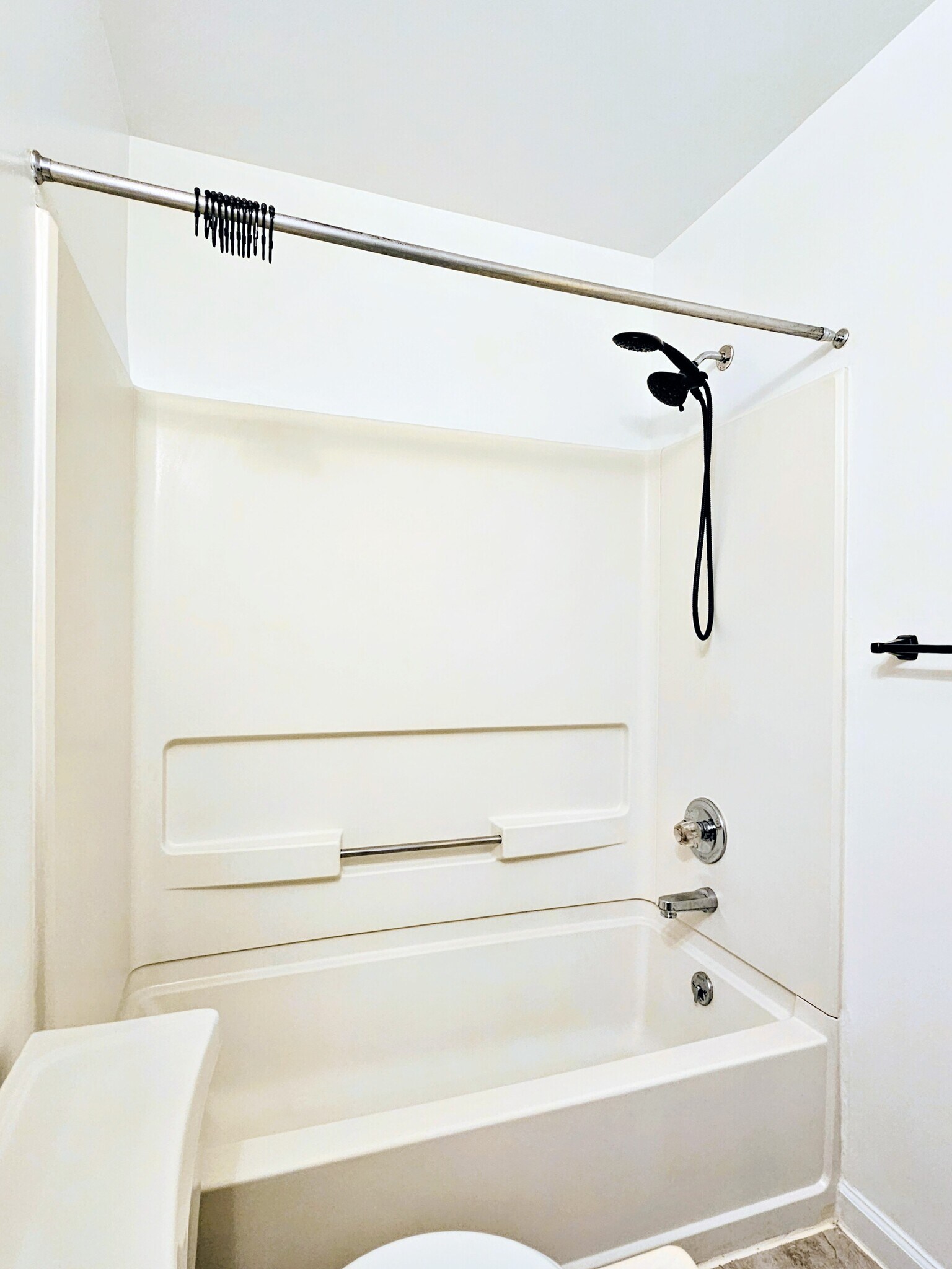 Building Photo - 160 Northwood Ct