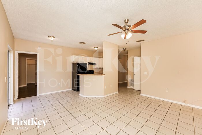 Building Photo - 122 Dahl Ave
