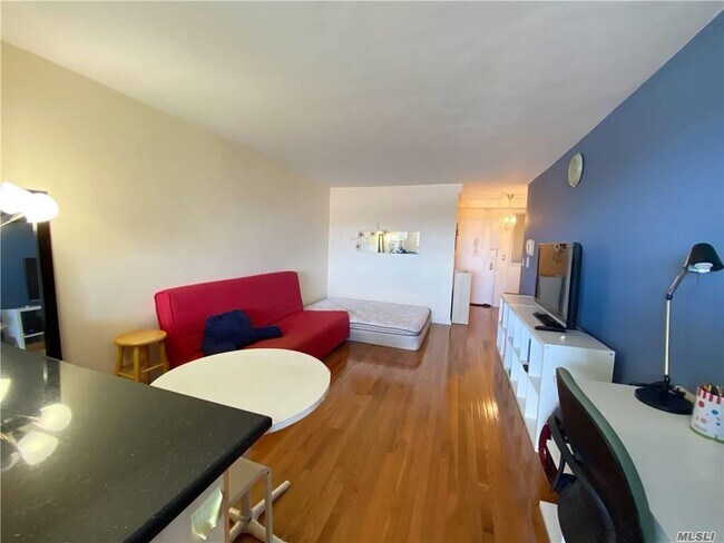 Building Photo - 97-7-97-63 63rd Rd