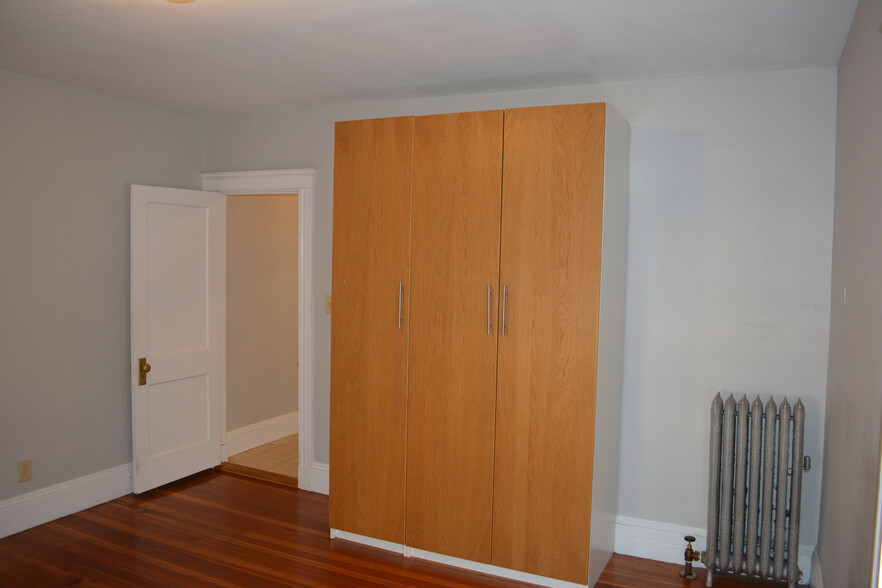 Bedroom - 63 Freeman St
