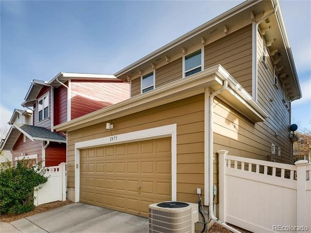 Building Photo - Available July! Beautiful Northfield Home!