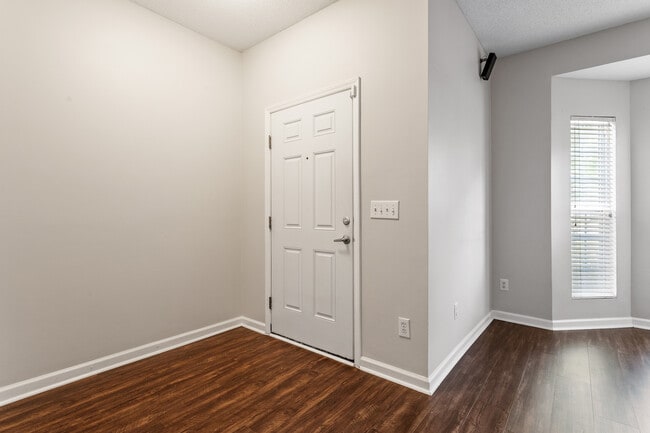 Building Photo - 1 Edgebrook Cir