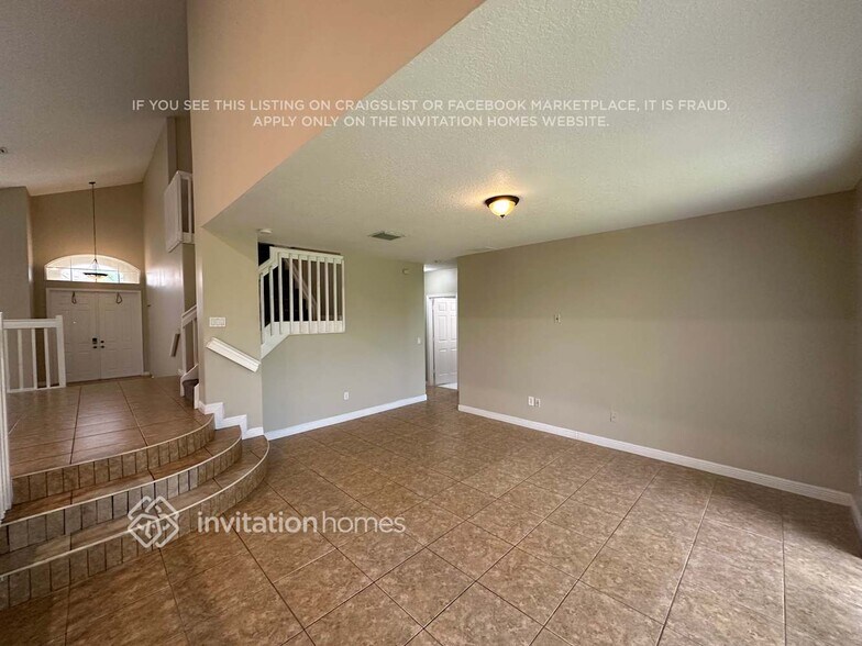 Building Photo - 2736 Misty Oaks Cir