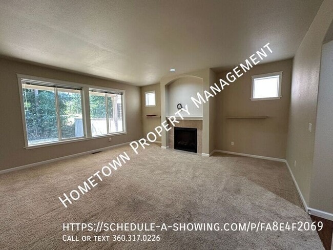 Building Photo - 4241 Dudley Dr NE