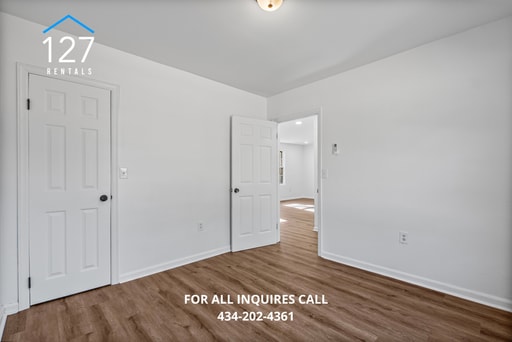 Building Photo - Newly Renovated 2 Bed / 1 Bath Apartment –...
