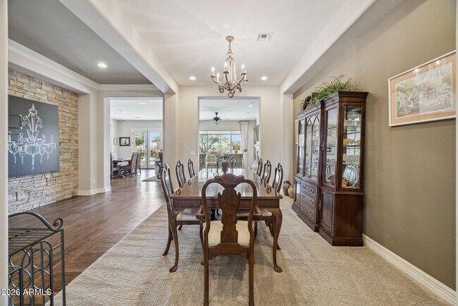 Building Photo - 5907 E Calle de Las Estrellas Rd