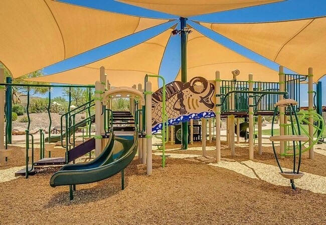 Building Photo - 1708 W Oberlin Way