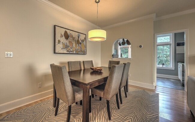 Building Photo - 500 Prospect St