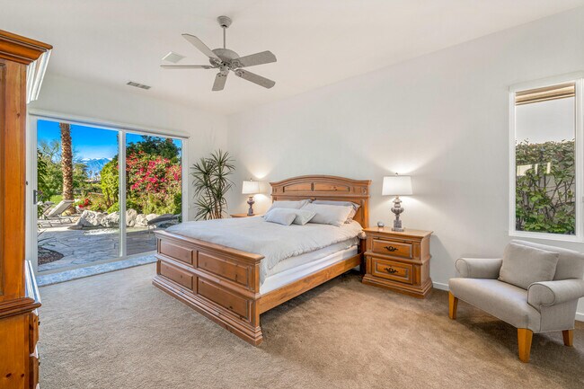 Building Photo - 701 Indian Ridge Dr