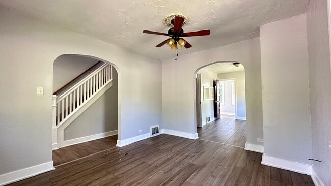 Building Photo - Spacious 3-bed home in Midland, PA!