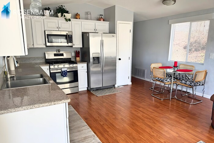 Building Photo - 2518 Hilltop Rd