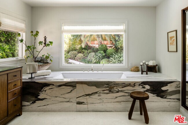 Building Photo - 2003 El Cerrito Pl