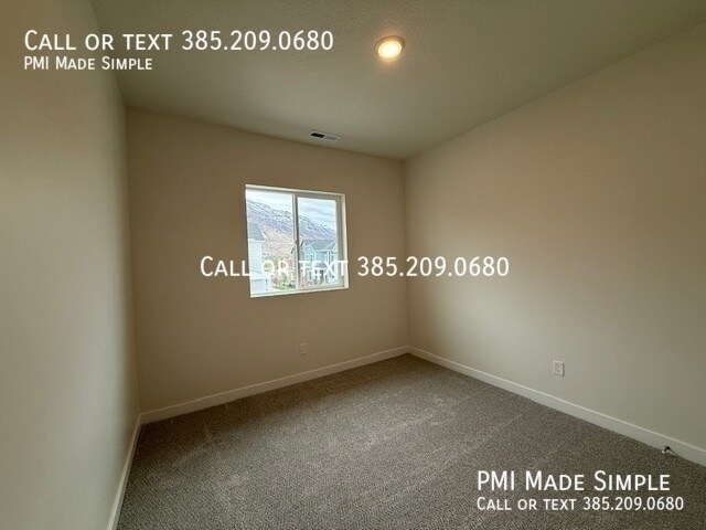 Building Photo - 10063 Torreya Dr