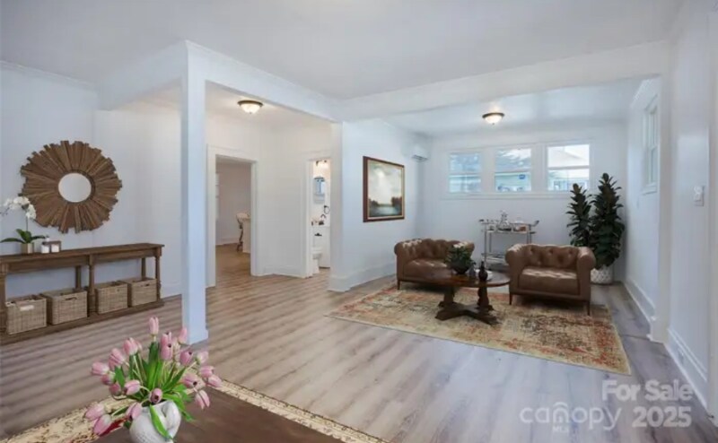 Building Photo - 750 8th St