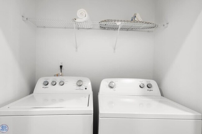 Building Photo - 1131 Fairway Green Ln