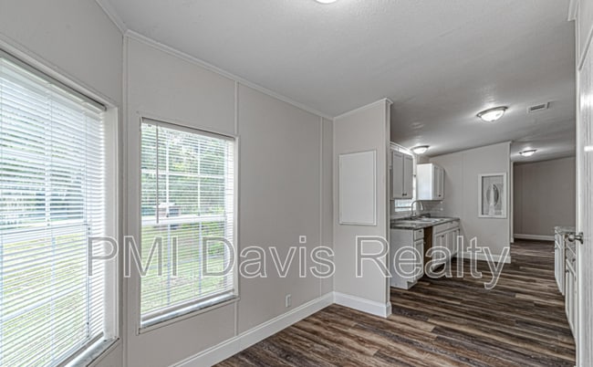 Building Photo - 5497 Coronado St