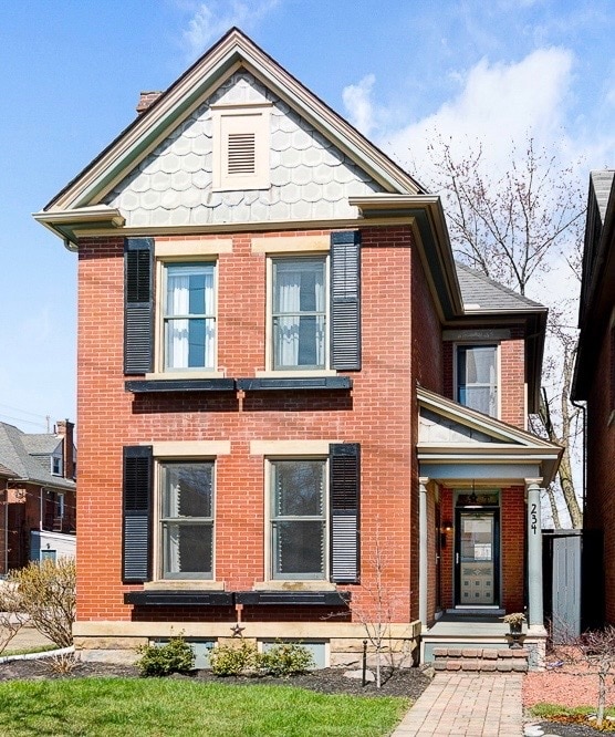Primary Photo - 234 E 2nd Ave