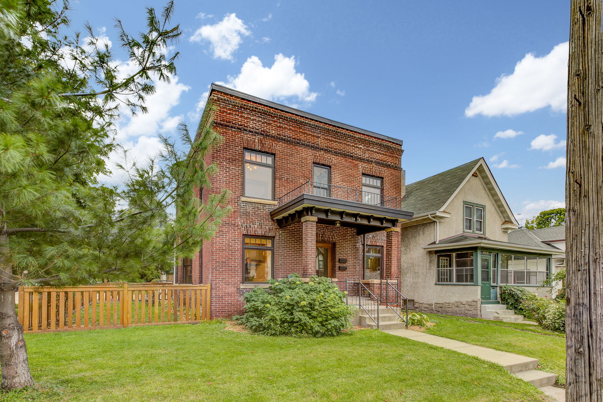 Classic red brick - 1322 NE Lowry Ave