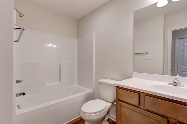 Building Photo - 2807 Cruze Dr