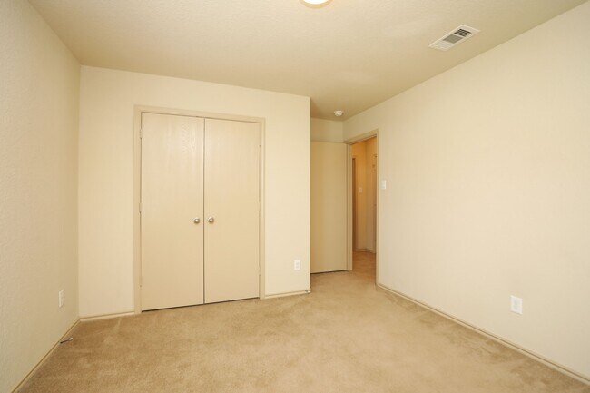 Building Photo - 20427 Shiloh Mist Ln