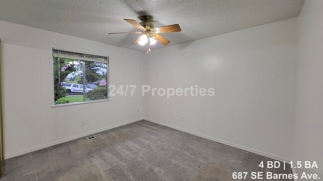Building Photo - Comfortable 4 BD | 1.5 BA Home w/ Large Yard - Gresham