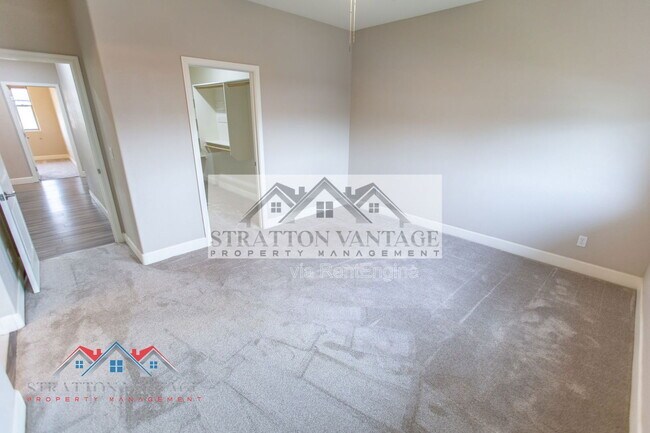 Building Photo - 1406 W Main St