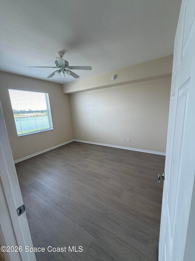 Building Photo - 6838 Toland Dr