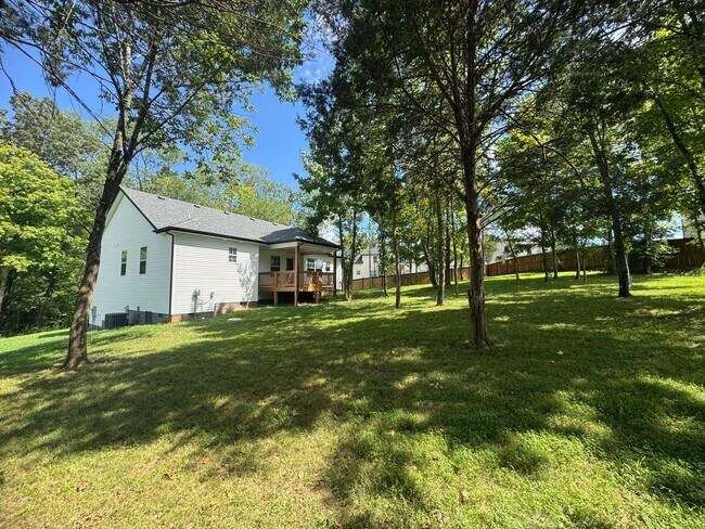 Building Photo - Gorgeous Single Family Home In Clarksville