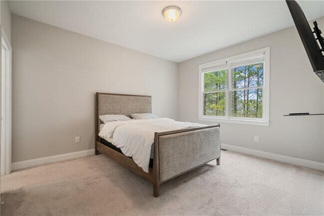Building Photo - 4402 Income Cir