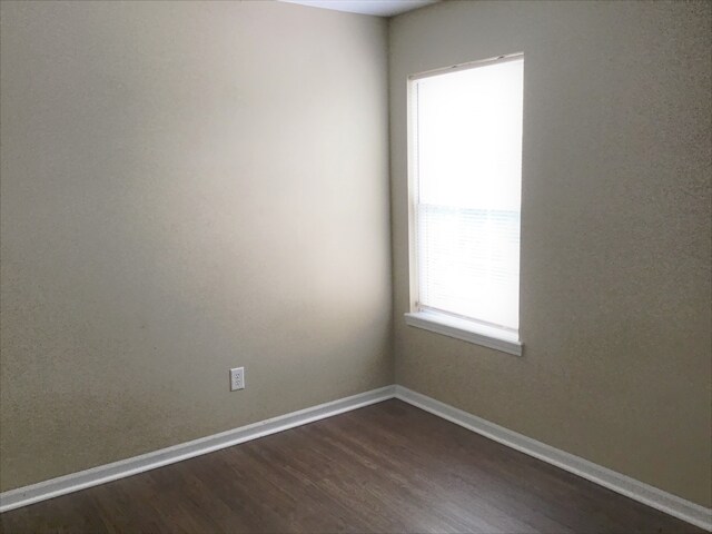 Building Photo - 14077 Wheeling Ct