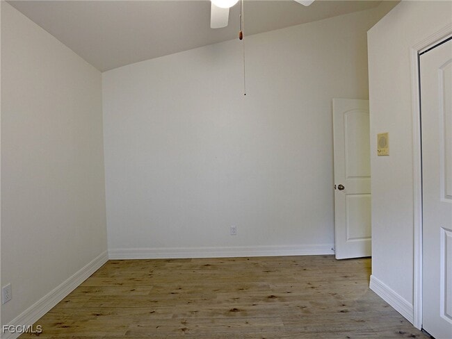 Building Photo - 12522 Kelly Sands Way